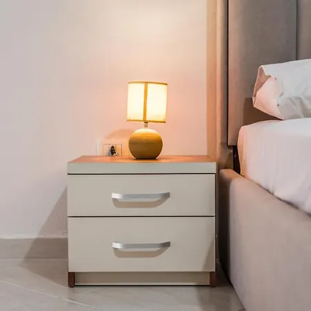 公寓 Brand New Apartment- Great Location Seafront With Pool Access Durrës